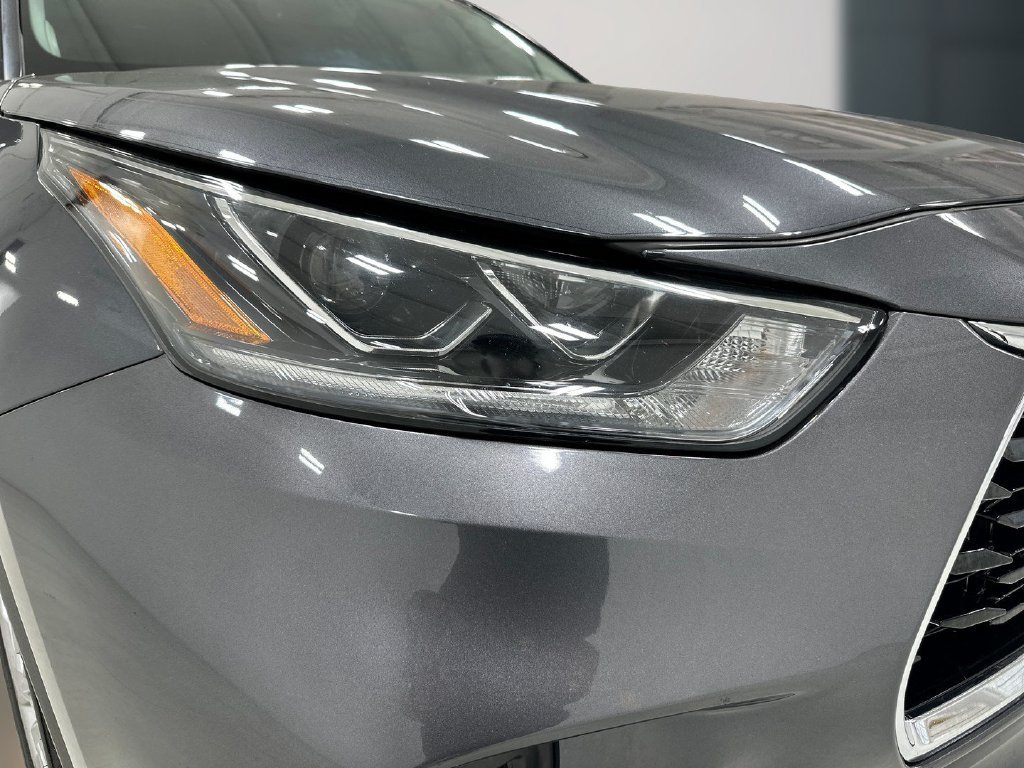 Used 2020 Toyota Highlander Limited FWD image 11