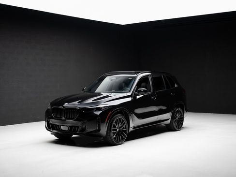 Used 2025 BMW X5 sDrive40i w/ M Sport Package RWD image 4