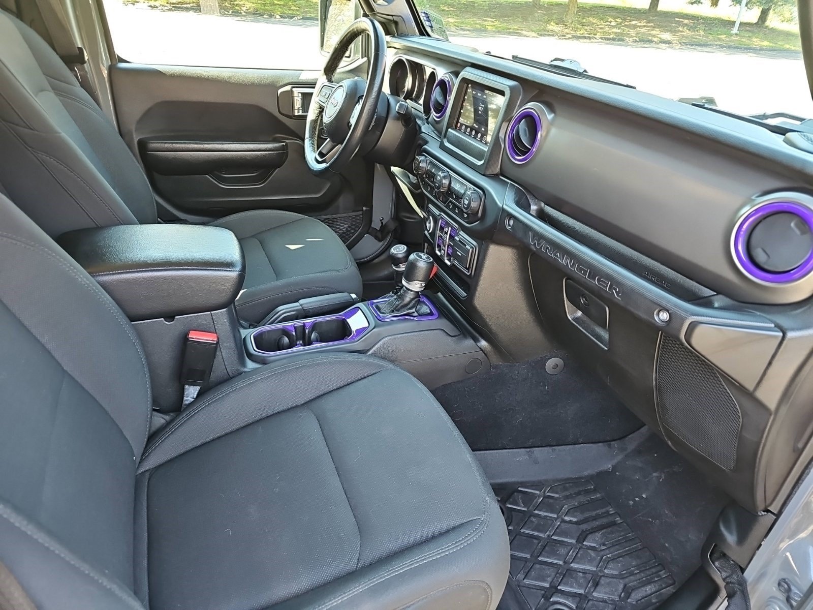 Used 2021 Jeep Wrangler Unlimited Sport AWD/4WD image 10