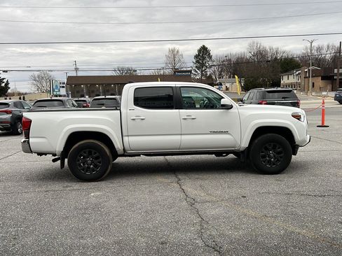 Used 2023 Toyota Tacoma SR5 image 6
