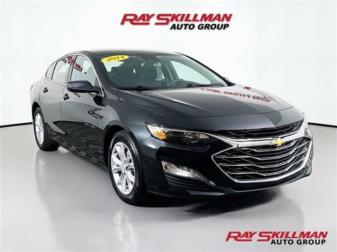 Used 2024 Chevrolet Malibu LT image 1