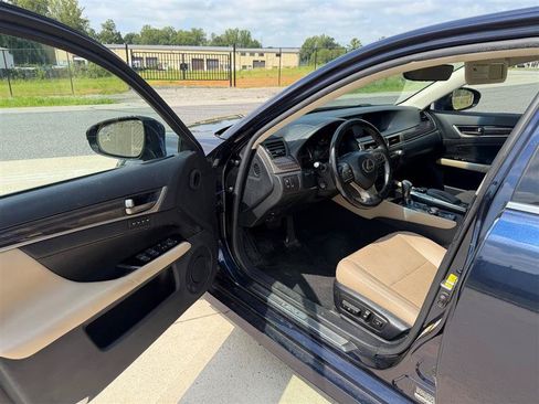 Used 2018 Lexus GS 350 AWD w/ Premium Package image 10