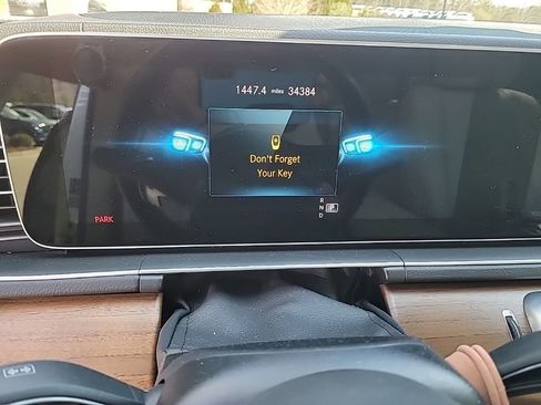 Used 2023 Mercedes-Benz GLS 450 4MATIC image 14