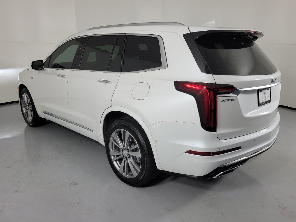 Certified 2023 Cadillac XT6 Premium Luxury w/ Technology Package FWD image 6