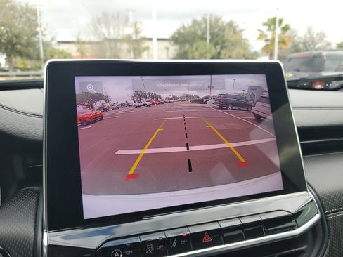 Used 2022 Jeep Compass Altitude image 19