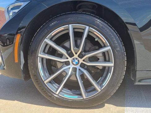 Used 2019 BMW 330i xDrive Sedan w/ Driving Assistance Package AWD/4WD image 23