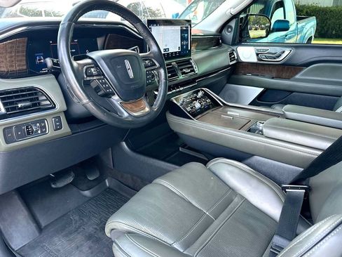 Used 2022 Lincoln Navigator Black Label AWD/4WD image 18