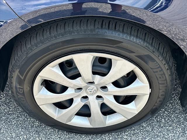 Used 2025 Toyota Corolla LE FWD image 36
