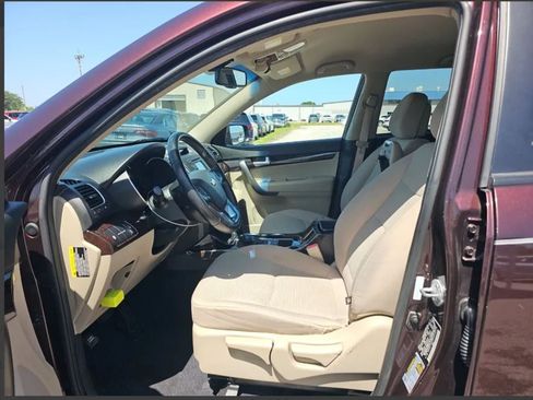 Used 2014 Kia Sorento LX FWD image 7
