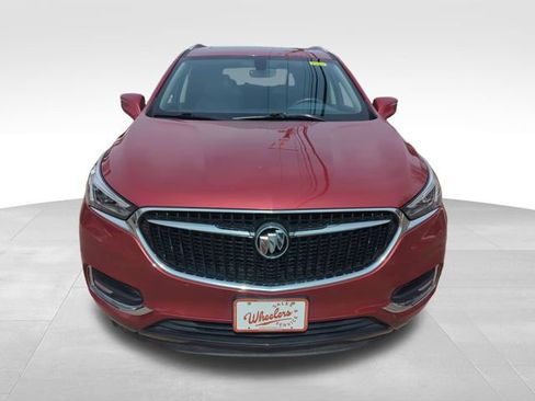 Used 2019 Buick Enclave Essence image 9