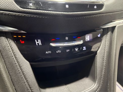 Used 2021 Cadillac XT5 Luxury image 19