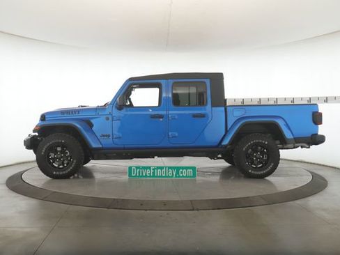 Used 2026 Jeep Gladiator Willys image 9