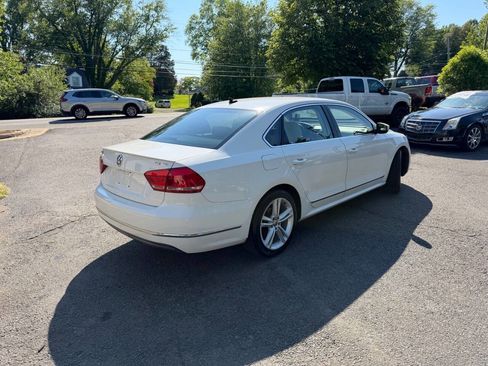 Used 2014 Volkswagen Passat TDI SEL Premium FWD image 7
