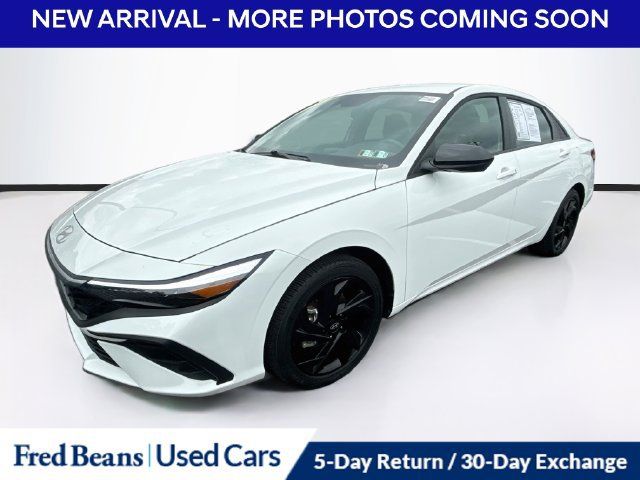 Used 2026 Hyundai Elantra Sport w/ Cargo Package FWD image 5