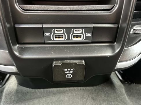 Used 2022 RAM 1500 Big Horn AWD/4WD image 18