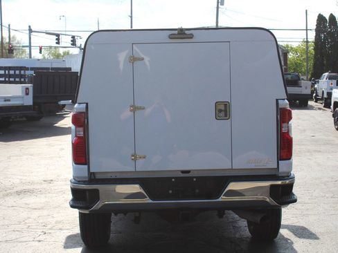 Used 2024 Chevrolet Silverado 2500 LT image 5