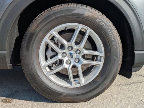 Certified 2025 Ford Explorer Active w/ Active Comfort Package image 11