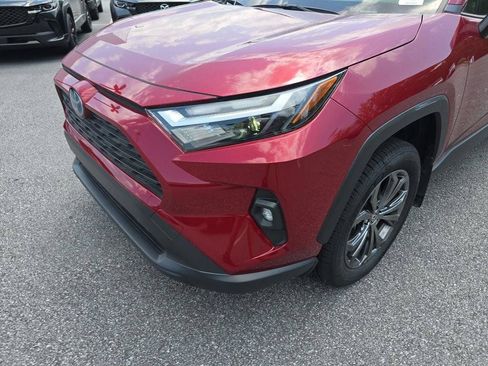Used 2022 Toyota RAV4 XLE Premium AWD/4WD image 9