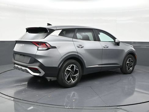 Used 2023 Kia Sportage LX FWD image 5