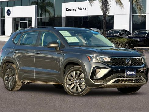Used 2023 Volkswagen Taos S image 2