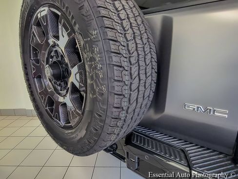 New 2026 GMC Hummer EV 3X w/ Carbon Fiber Edition Package AWD/4WD image 8
