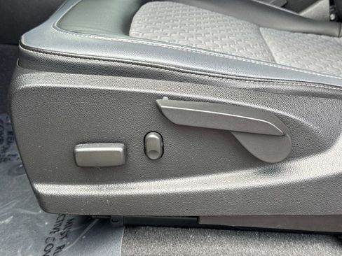 Used 2021 Chevrolet Colorado Z71 w/ Safety Package image 21