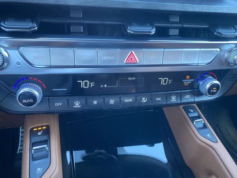 Used 2025 Kia Telluride SX Prestige X-Line image 19