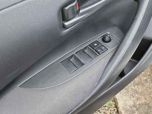 Used 2023 Toyota Corolla LE image 14