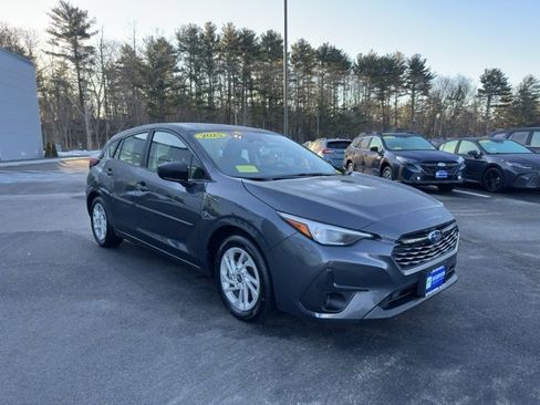 Used 2025 Subaru Impreza 2.0i image 3