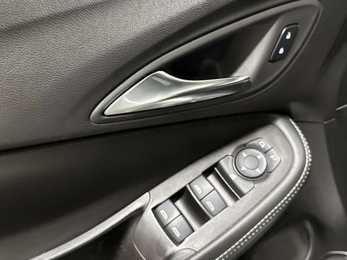 Used 2024 Buick Encore GX Sport Touring AWD/4WD image 20