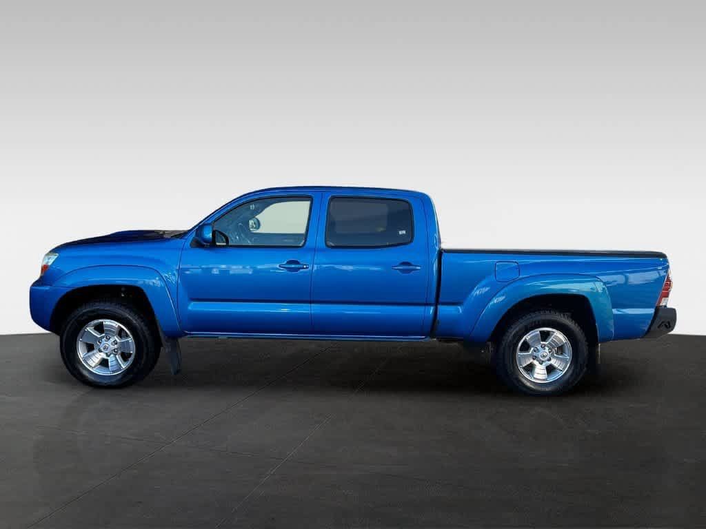 Used 2011 Toyota Tacoma 4x4 Double Cab w/ TRD Sport Pkg w/JBL Audio image 3