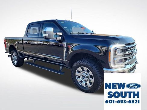 Used 2023 Ford F350 Lariat w/ Chrome Package image 7