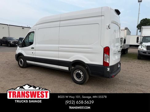 Used 2023 Ford Transit 250 148 High Roof w/ Load Area Protection Package RWD image 3