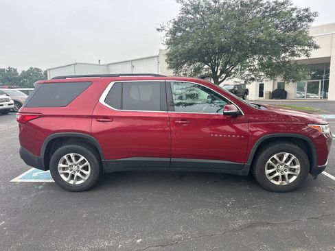 Used 2019 Chevrolet Traverse LT FWD image 13