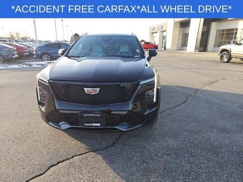 Used 2024 Cadillac XT4 Sport image 5