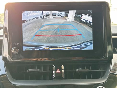 Used 2024 Toyota Corolla LE image 42