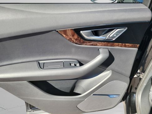 Used 2019 Audi Q7 3.0T Premium Plus w/ Premium Plus Package image 9