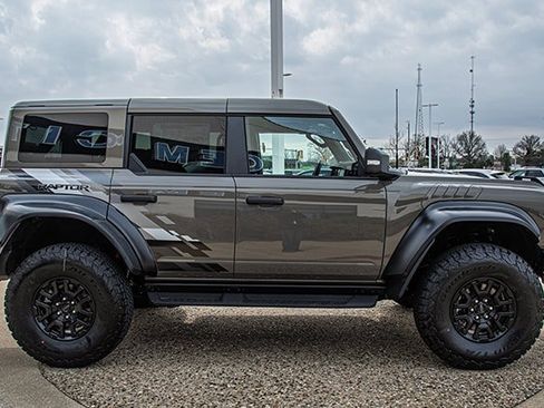 New 2026 Ford Bronco Raptor w/ Interior Carbon Fiber Pack AWD/4WD image 6