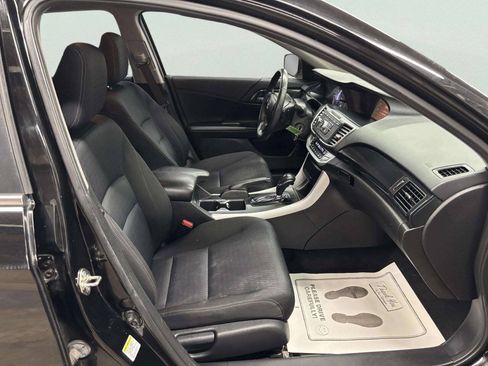 Used 2015 Honda Accord Sport image 21