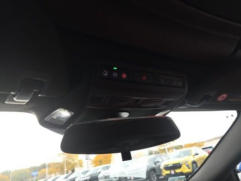 Used 2021 Chevrolet Corvette Stingray Coupe w/ 1LT image 22