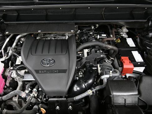 Certified 2024 Toyota Highlander LE image 35