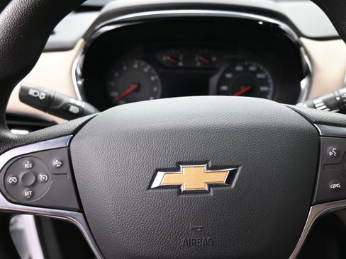 Certified 2023 Chevrolet Traverse LS image 16