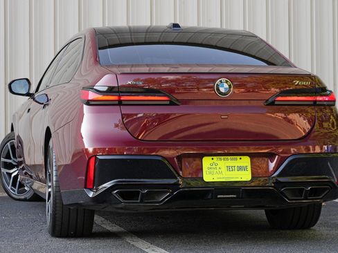 Used 2023 BMW 760i xDrive AWD/4WD image 6