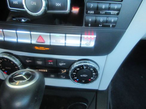 Used 2013 Mercedes-Benz C 350 Sport image 28