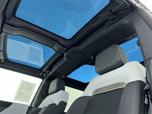 Used 2024 GMC Hummer EV 3X w/ Omega Edition image 19