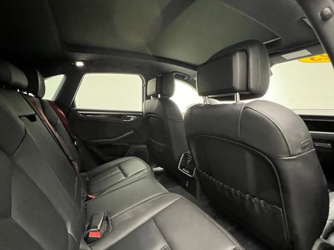 Used 2023 Porsche Macan S image 16