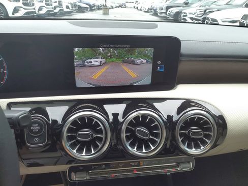 Used 2023 Mercedes-Benz CLA 250 image 32