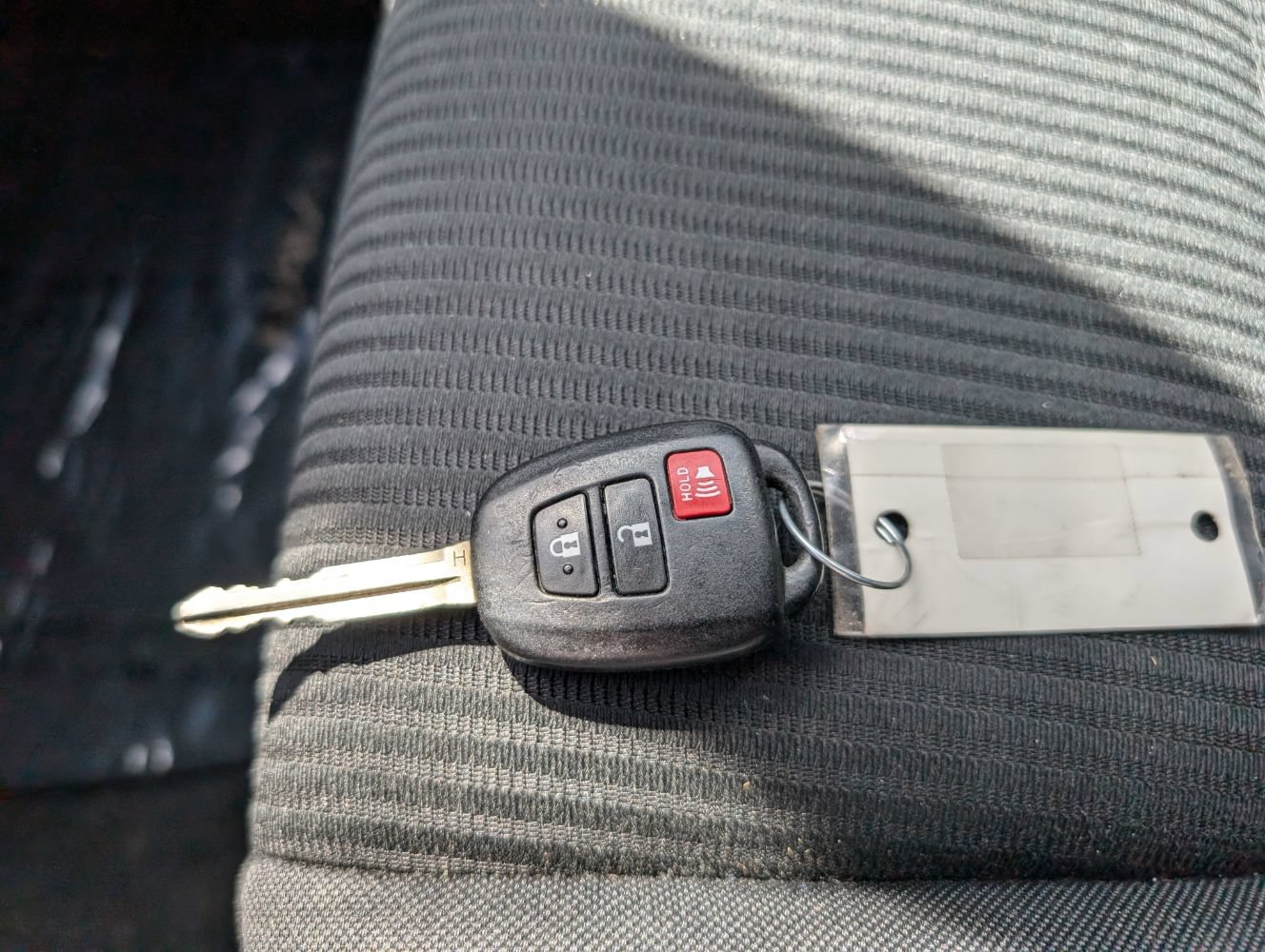Used 2017 Toyota RAV4 LE FWD image 24