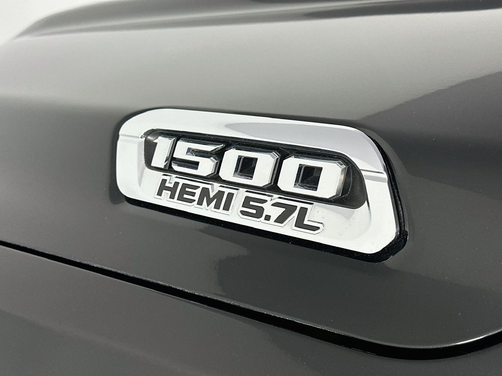Used 2019 RAM 1500 Laramie AWD/4WD image 28