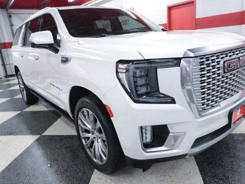 Used 2021 GMC Yukon XL Denali w/ Denali Premium Package RWD image 40